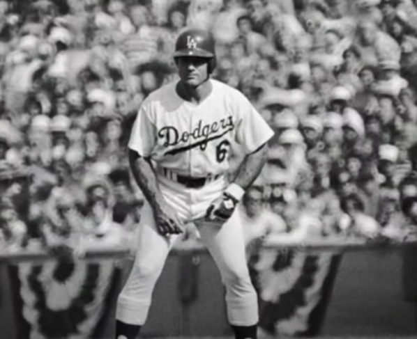 steve garvey leading off first base